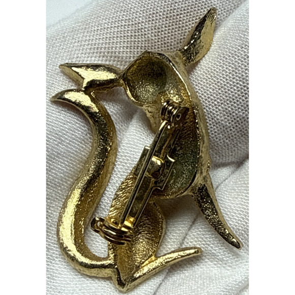 MCM Fox Pin Brooch Gold Tone Blue Rhinestone Eyes Dog Fennec - Picture 7 of 11